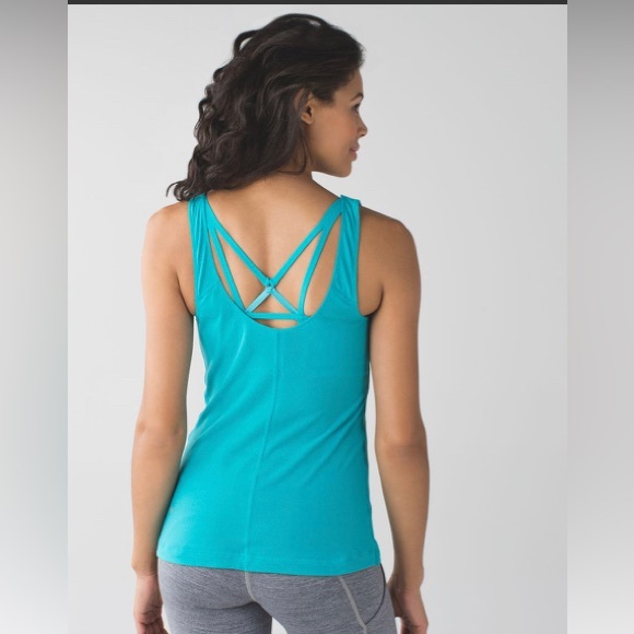 NWT LULULEMON Sweaty Endeavor Tank- 6 - Picture 3 of 3